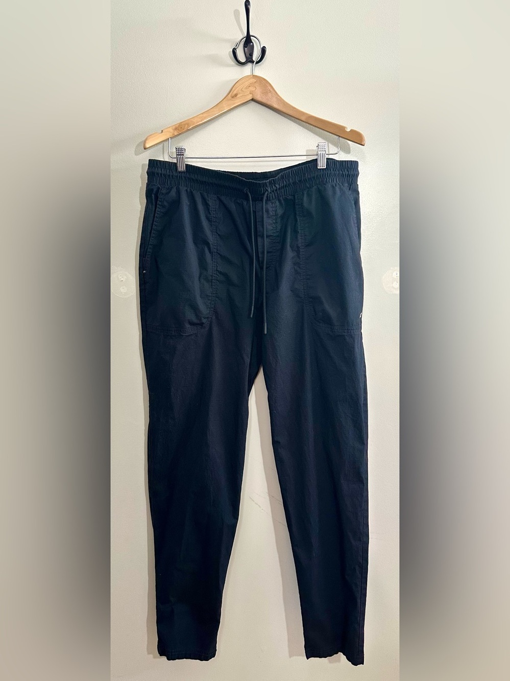 Fabletics Men Athletic Pants Black Size XL
